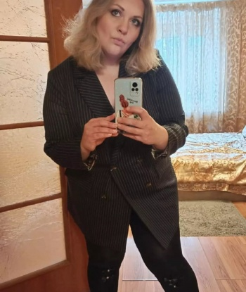 Волшебная индивидуалка из Москвы, которая готова исполнить твои мечты. Мои услуги погрузят тебя в мир наслаждения и безудержного удовольствия. Встретимся в уютной гостинице или у тебя дома - выбор за тобой. Умение предугадывать твои желания и доставлять незабываемую эйфорию - моя страсть. Обладаю неповторимой фигурой и сексуальными изгибами, готовыми превратиться в твои фантазии. Мои фото гарантируют, что ты получишь в точности то, что видишь, а отзывы потворствуют моему безукоризненному сервису. Отправь мне сообщение, и сегодня ночью я буду твоей исполнительницей мечтаний. 🔥😈💋 Таська