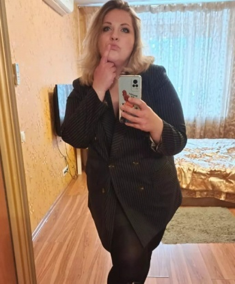 Волшебная индивидуалка из Москвы, которая готова исполнить твои мечты. Мои услуги погрузят тебя в мир наслаждения и безудержного удовольствия. Встретимся в уютной гостинице или у тебя дома - выбор за тобой. Умение предугадывать твои желания и доставлять незабываемую эйфорию - моя страсть. Обладаю неповторимой фигурой и сексуальными изгибами, готовыми превратиться в твои фантазии. Мои фото гарантируют, что ты получишь в точности то, что видишь, а отзывы потворствуют моему безукоризненному сервису. Отправь мне сообщение, и сегодня ночью я буду твоей исполнительницей мечтаний. 🔥😈💋 Таська